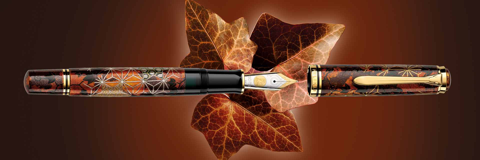  Maki-e Ivy and Komon